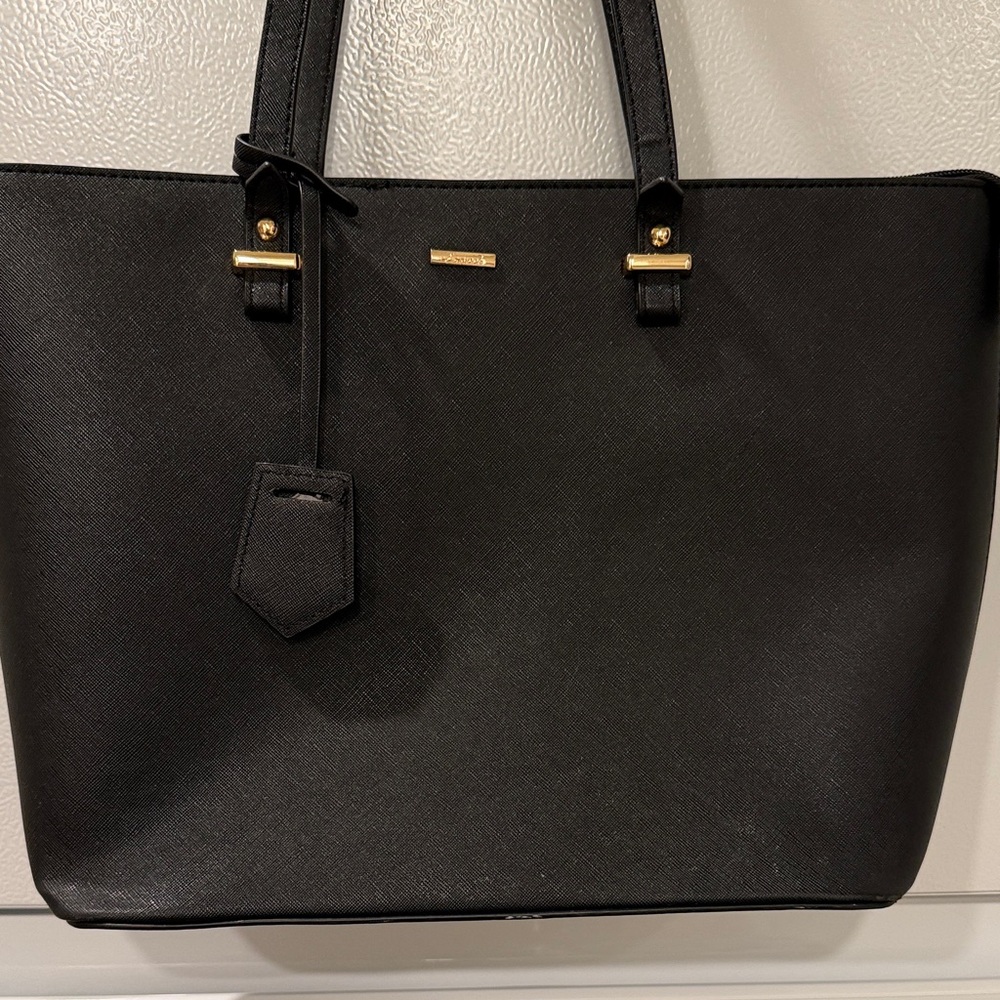 Lovevook Tote Bag with Gold Accents